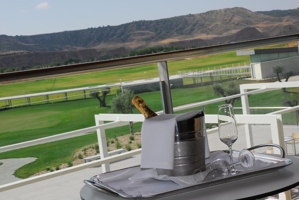 Sercotel El Encin Golf Alcalá de Henares Restoran fotoğraf
